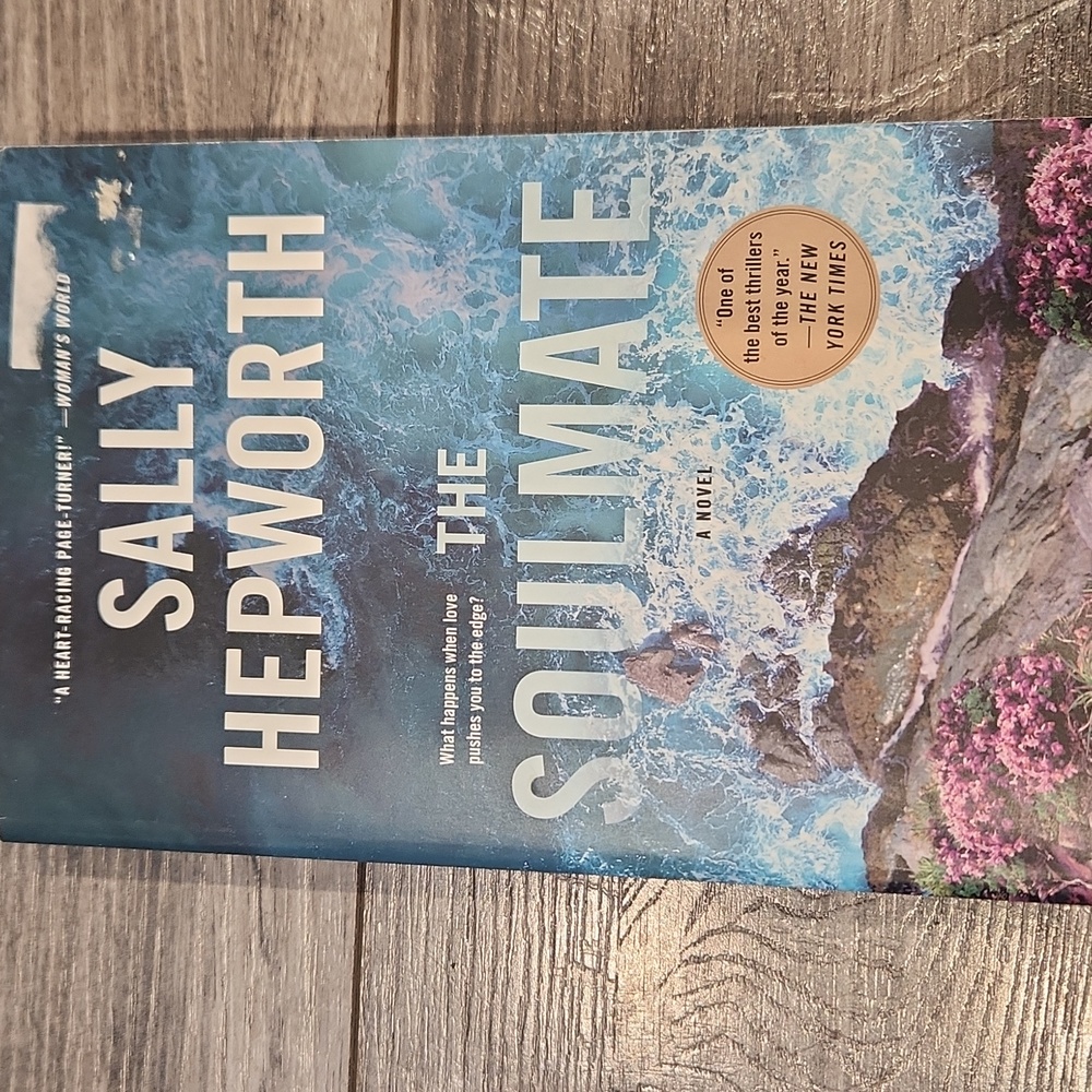 EUC Sally Hepworth The Soul mate Paperback Book